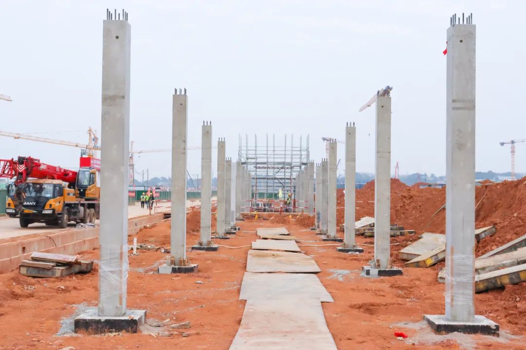 工程建設跑出加速度！磷化工項目預制管廊開始安裝(圖4)