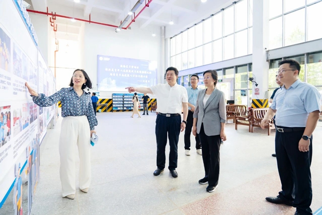 湖北省人社廳黨組書記、廳長李述永到宜化實訓(xùn)基地調(diào)研(圖1)