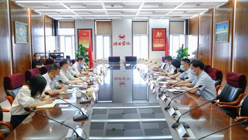 中國信保湖北分公司黨委書記、總經(jīng)理劉正茂一行到訪宜化集團