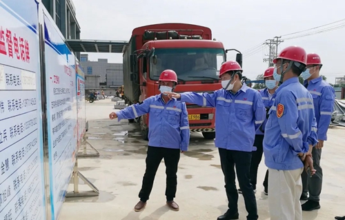 吳正新到TMP、TPO項(xiàng)目及松滋肥業(yè)新項(xiàng)目現(xiàn)場(chǎng)檢查指導(dǎo)工作